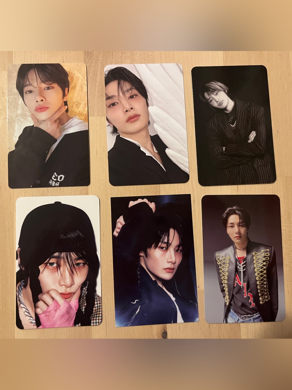 Set of 6 OFFICIAL I.N of Stray Kids photocards (set # 6)